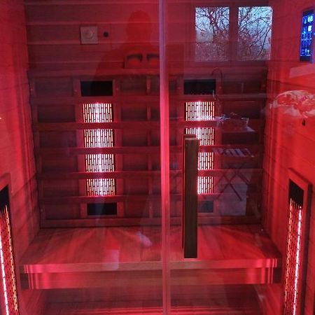 Loft Sauna Jacuzzi Ospariegeois ラヴラネ エクステリア 写真