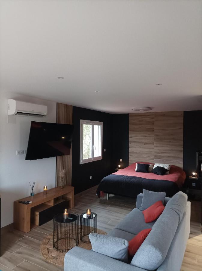 Loft Sauna Jacuzzi Ospariegeois ラヴラネ エクステリア 写真