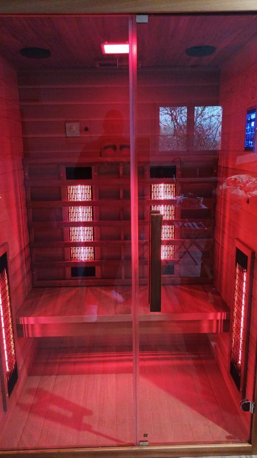 Loft Sauna Jacuzzi Ospariegeois ラヴラネ エクステリア 写真